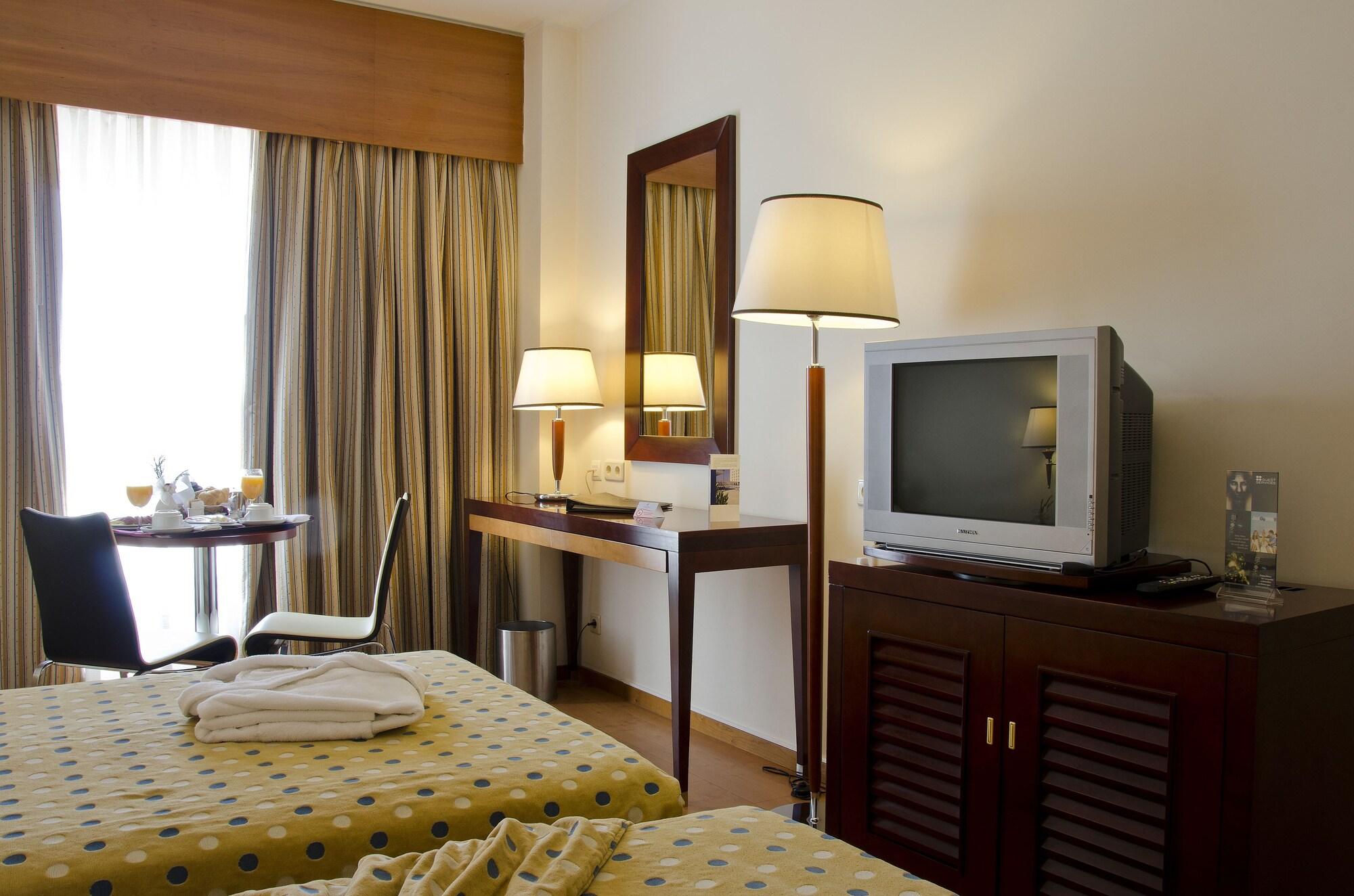 Vip Executive Santa Iria Hotel Санта-Ирия-ди-Азоя Экстерьер фото