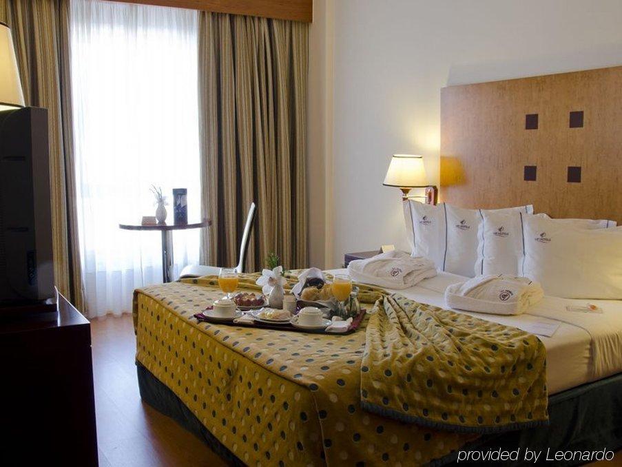 Vip Executive Santa Iria Hotel Санта-Ирия-ди-Азоя Экстерьер фото