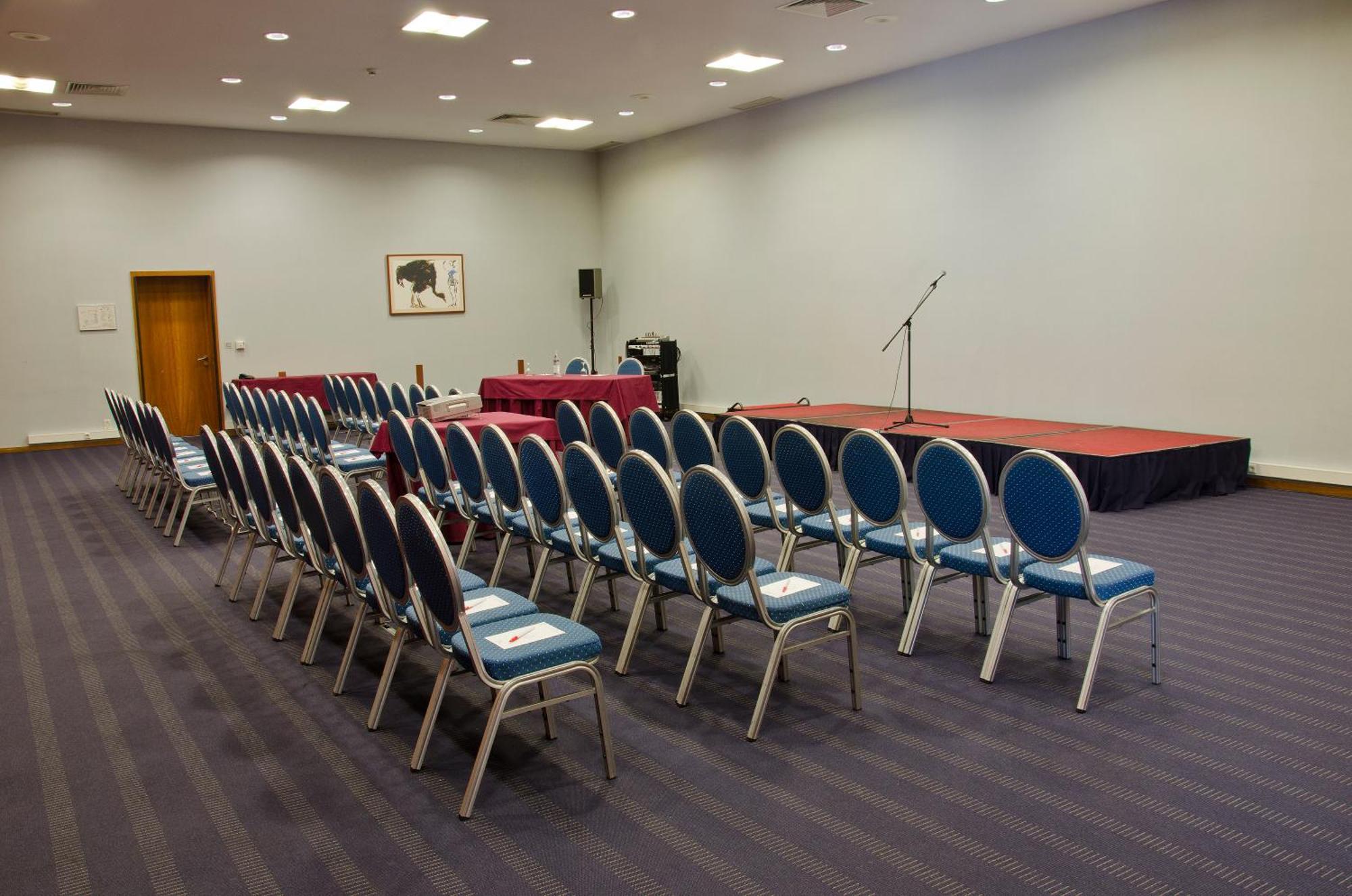 Vip Executive Santa Iria Hotel Санта-Ирия-ди-Азоя Экстерьер фото