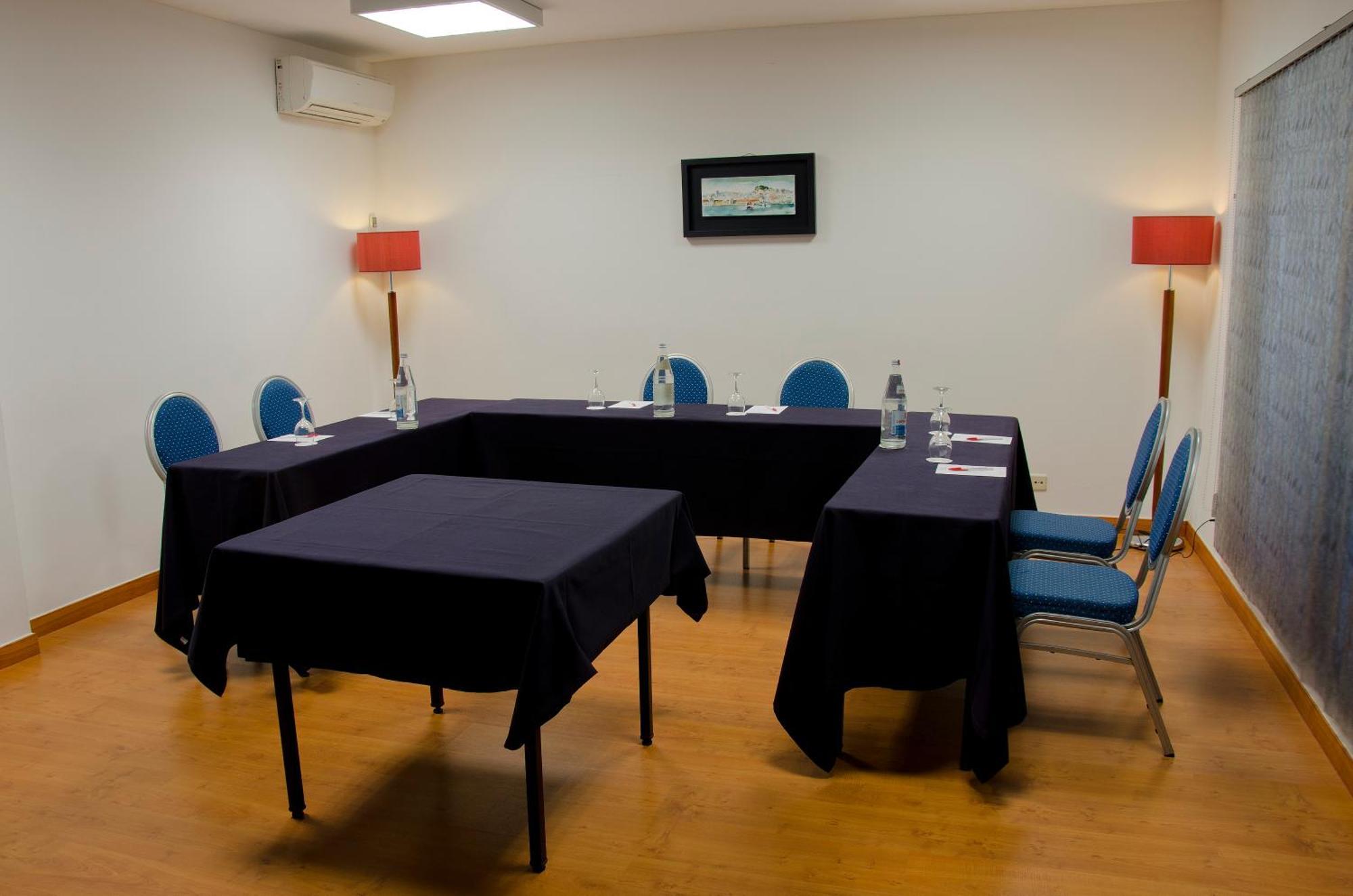 Vip Executive Santa Iria Hotel Санта-Ирия-ди-Азоя Экстерьер фото