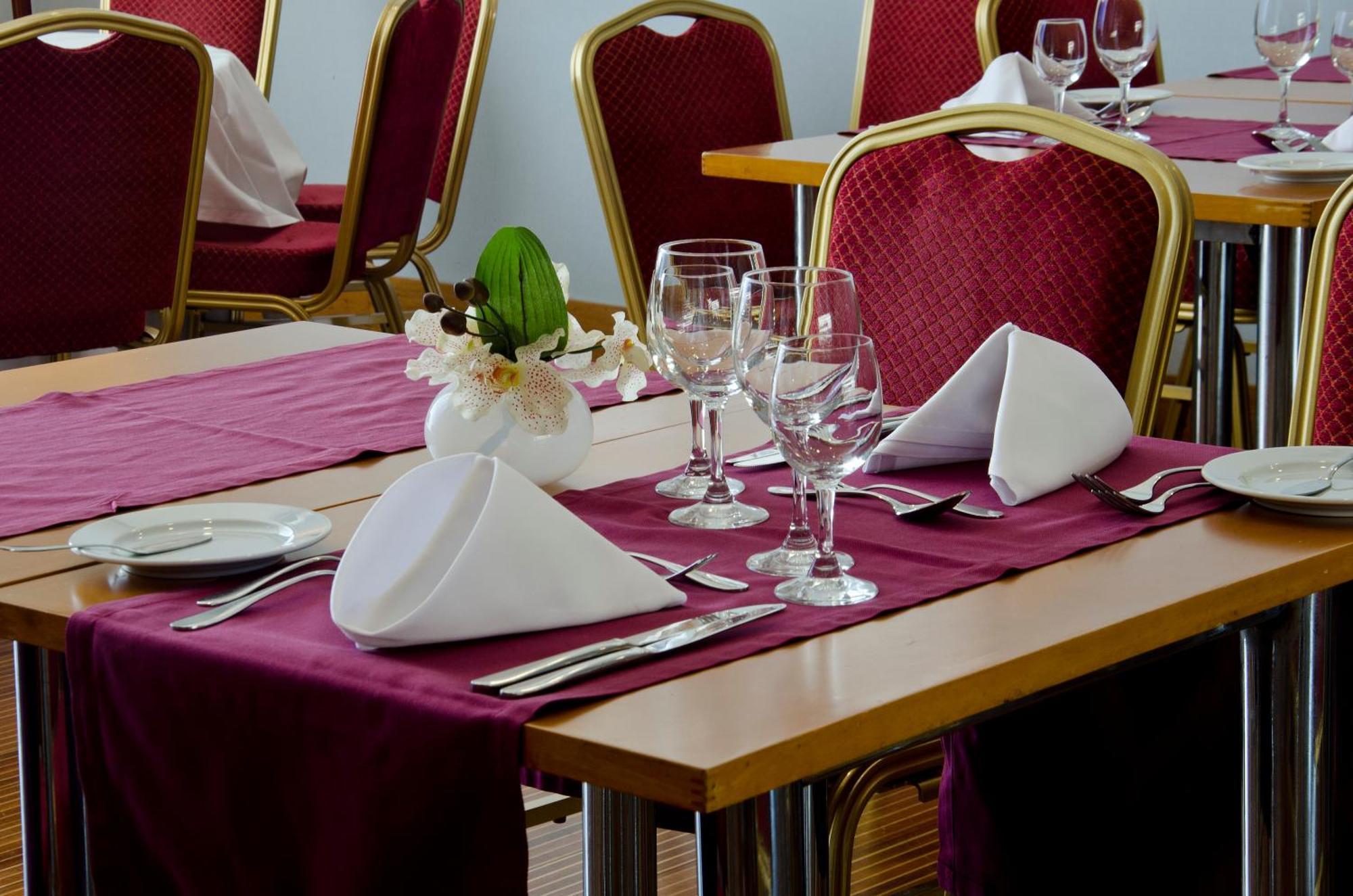 Vip Executive Santa Iria Hotel Санта-Ирия-ди-Азоя Экстерьер фото