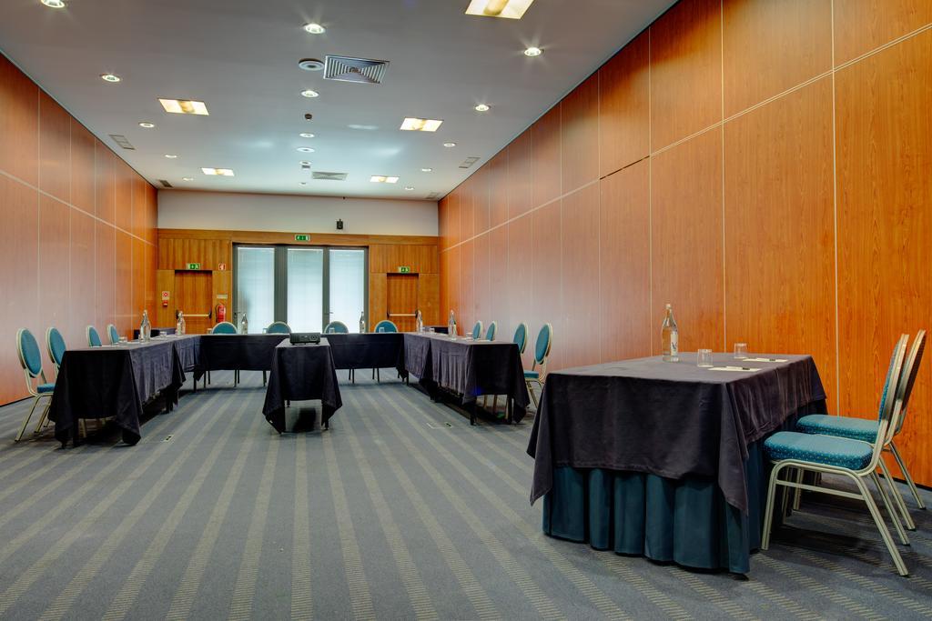 Vip Executive Santa Iria Hotel Санта-Ирия-ди-Азоя Экстерьер фото